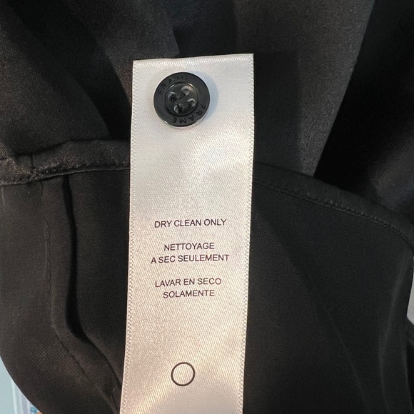 Frame Gillian Long Sleeve Top in Noir - Picture 5 of 10